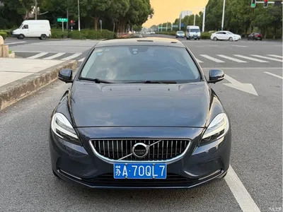 2017 Volvo V40 T3 R-Design, фото 2, лот 10393034