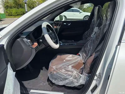 2025 Volvo XC60 Plug-in Hybrid Plug-in Hybrid Long Range AWD Zhiyuan Luxury Edition, фото 4, лот 10365885