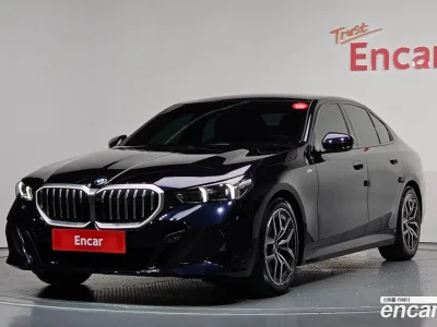 2024 BMW 5-Series 520i M Sport, фото 1, лот 10141190