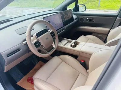 2025 Li Auto i6 2WD Base Model, фото 4, лот 10446670