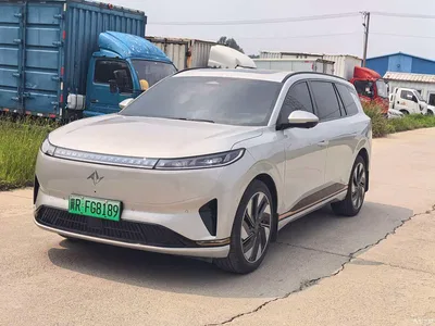 2025 Dongfeng Yipai eπ008 210Ultra Extended Range 6-Seater, фото 1, лот 11159184