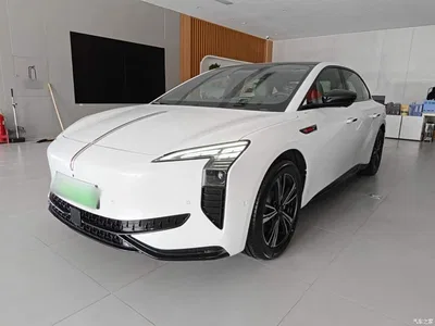 2025 Hongqi EH7 690 Smart Selection Edition, фото 2, лот 10373468