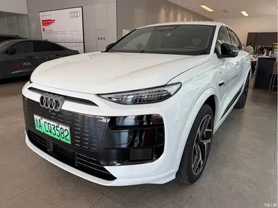 2025 Audi Q6L Sportback e-tron Pioneer Navigation Edition, фото 1, лот 10284762