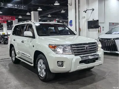 2015 Toyota Land Cruiser (Import) 4.6L V8 Middle East Limited Edition, фото 3, лот 10317982