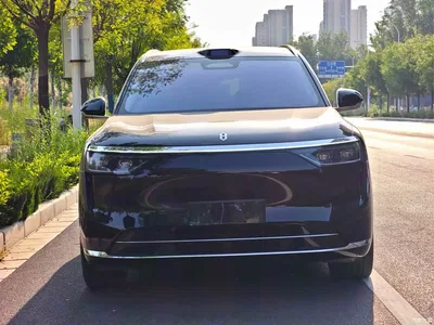 2025 AITO Wenjie AITO M8 Model Extended Range Max+ Edition 53.4kWh 6-Seater, фото 2, лот 10284925