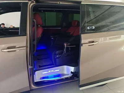 2023 GAC Trumpchi Trumpchi M8 Model Master Series Hybrid Ultimate Edition, фото 4, лот 10420704