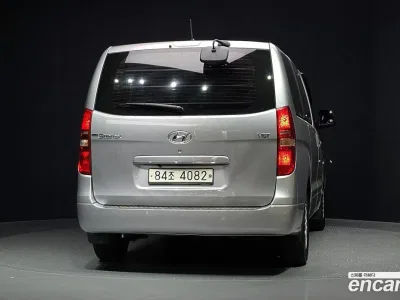 2017 Hyundai Starex 3-Seater VAN, фото 4, лот 10818065