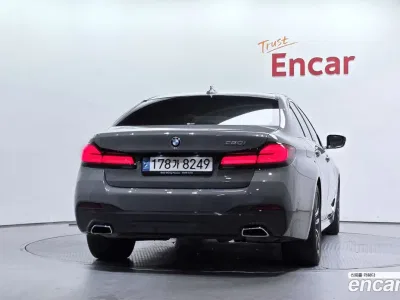 2022 BMW 5-Series 520i M Sport, фото 4, лот 11237048