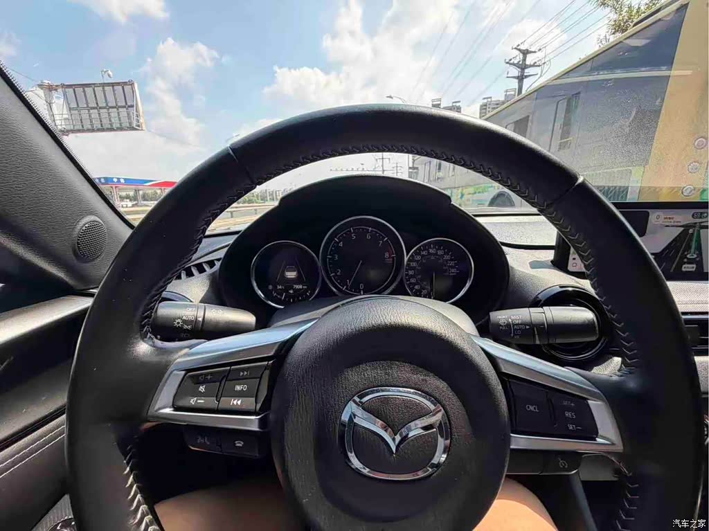 2025 Mazda MX-5 Manual Soft-top Convertible Mexican Edition, фото 4, лот 10324292