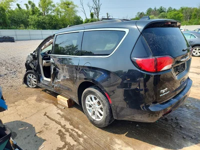 2020 CHRYSLER VOYAGER LXI, фото 2, лот 10865752