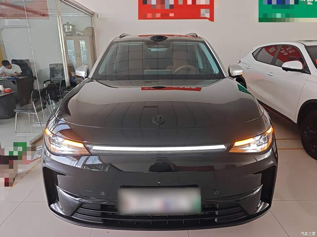 2026 Leapmotor C16 Model Year EREV 280 LiDAR Premium Edition 6-Seater, фото 3, лот 11215452