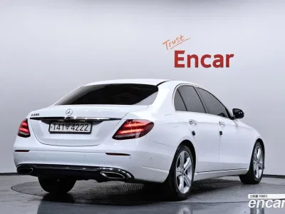 2017 Mercedes-Benz E-Class E200 Avantgarde, фото 1, лот 10051975