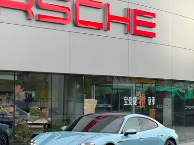 2022 Porsche Taycan, фото 2, лот 10420342