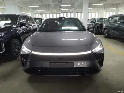 2025 Exeed Exlantix ES Range Extender Max Urban Assist, фото 3, лот 10454300