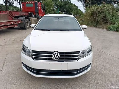 2013 Volkswagen Lavida Facelift Classic 1.6L Manual Trend, фото 3, лот 11134437