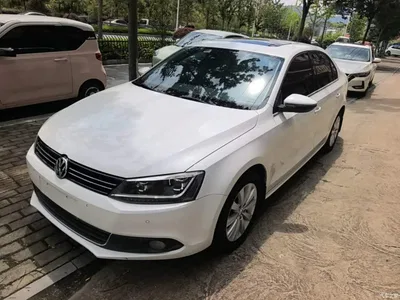 2014 Volkswagen Sagitar Facelift 1.4TSI Automatic Luxury, фото 1, лот 10459027