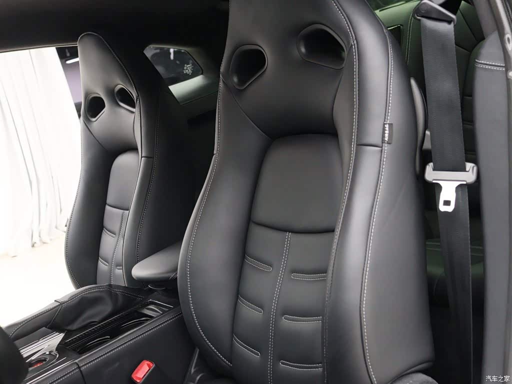 2015 Nissan GT-R 3.8T Sporty Cool Black Interior Edition, фото 3, лот 11196479