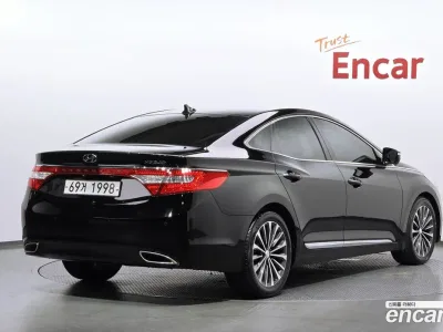 2014 Hyundai Grandeur HG240 Special, фото 2, лот 10219320