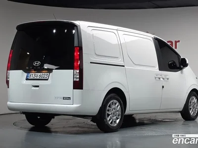2025 Hyundai Staria Cargo 3-Seater, фото 1, лот 10206114