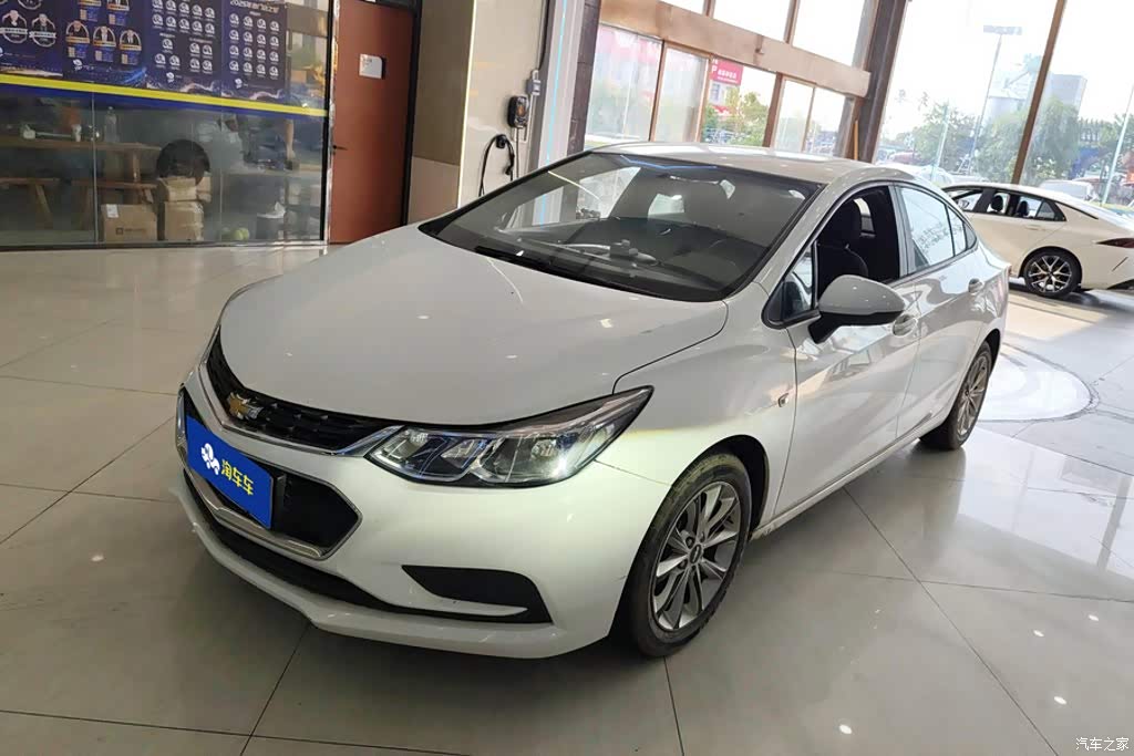 2018 Chevrolet Cruze 320 Automatic Pioneer Sunroof Edition, фото 1, лот 11205376