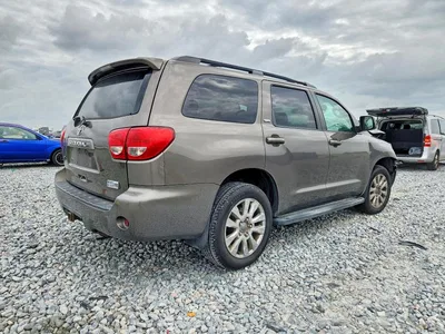 2011 TOYOTA SEQUOIA SR5, фото 3, лот 10554913