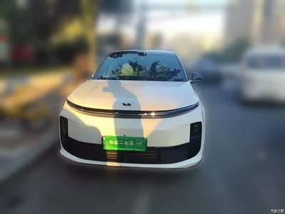 2025 Li Auto L6 Pro Smart Renewal Edition, фото 2, лот 11524195