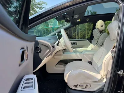 2025 Li Auto i6 2WD Base Model, фото 4, лот 10445961
