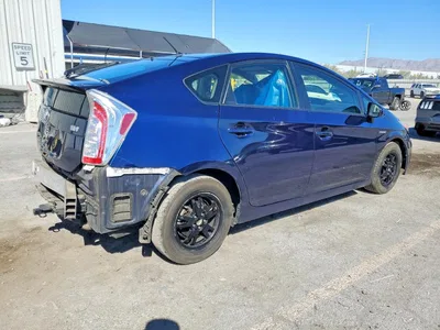 2013 TOYOTA PRIUS TWO, фото 3, лот 10500015