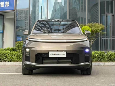 2026 Li Auto Li Xiang L9 Base Model, фото 2, лот 10824898
