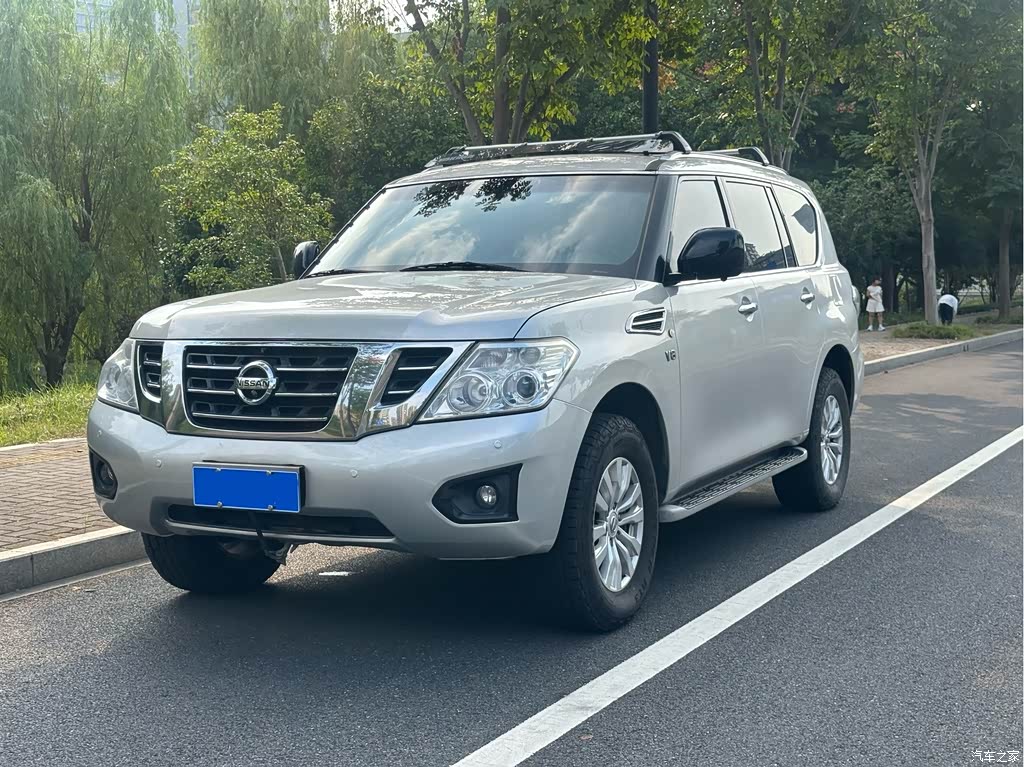 2017 Nissan Patrol 5.6L Standard, фото 1, лот 11183566