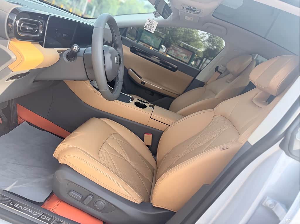 2024 Leapmotor C01 Pure Electric 525 Premium Edition, фото 4, лот 10962809