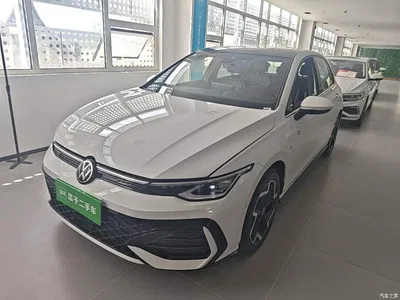 2025 Volkswagen Golf 300TSI R-Line, фото 1, лот 10384364