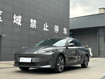 2024 Changan Qiyuan A05 Deluxe Edition 145 Surpass, фото 1, лот 10406779