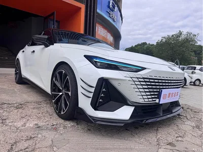 2022 Changan UNI-V 1.5T Premium Model, фото 3, лот 10247399