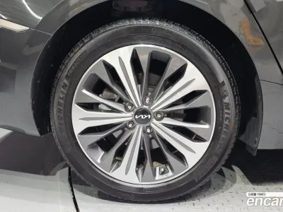2023 Kia K8 Signature, фото 4, лот 10513767