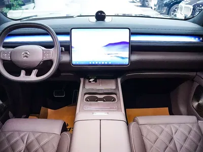 2025 NIO ES8 Model 6-Seat Executive Luxury Edition, фото 4, лот 10354004