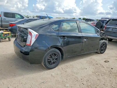 2015 TOYOTA PRIUS THREE, фото 3, лот 10538489