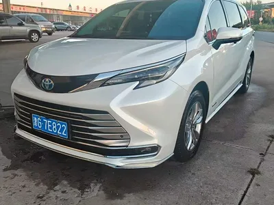 2024 Toyota Sienna 2.5L Hybrid Comfort Edition, фото 1, лот 10400598
