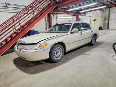 2000 LINCOLN TOWN CAR CARTIER, фото 1, лот 10587059