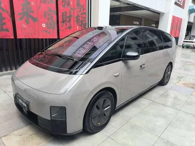 2025 Li Auto MEGA Model Home Family Special Edition, фото 1, лот 10632481