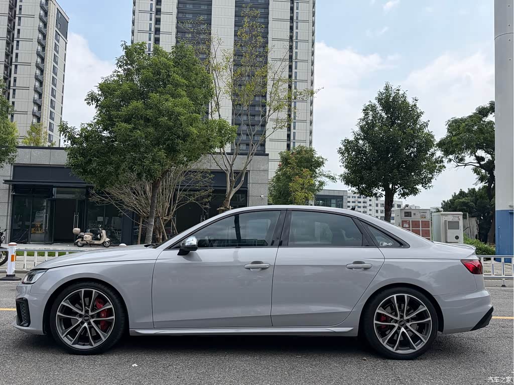 2024 Audi S4 3.0TFSI, фото 4, лот 11192858