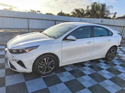 2023 KIA FORTE LXS, фото 1, лот 10671452