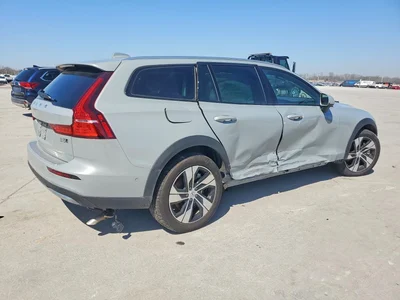 2025 VOLVO V60, фото 3, лот 10874719