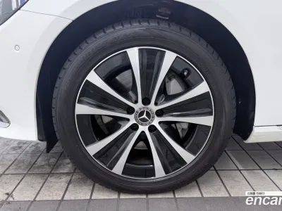 2021 Mercedes-Benz E-Class E300e 4MATIC Exclusive, фото 4, лот 10067984