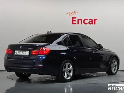 2013 BMW 3-Series 320i, фото 2, лот 10217450