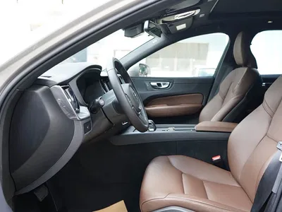 2025 Volvo XC60 B5 AWD Smart Luxury Edition, фото 4, лот 11565758