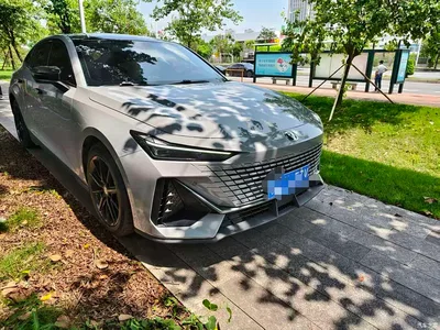 2022 Changan UNI-V 1.5T Premium Model, фото 3, лот 10250000