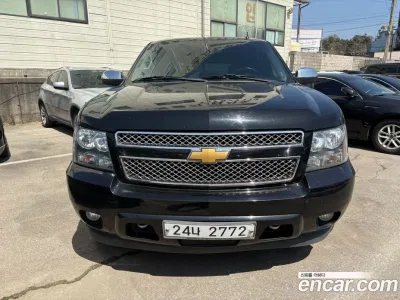 2012 Chevrolet Surburban 5.3, фото 1, лот 10196022