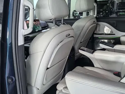 2025 Voyah Auto Voyah Dreamer PHEV AWD Flagship Kunpeng Edition, фото 3, лот 10358365