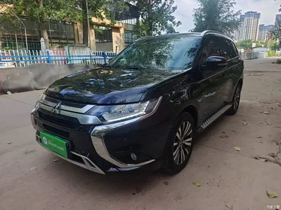 2021 Mitsubishi Outlander Facelift 2.0L 2WD Premium Edition 5-Seater, фото 2, лот 10340611
